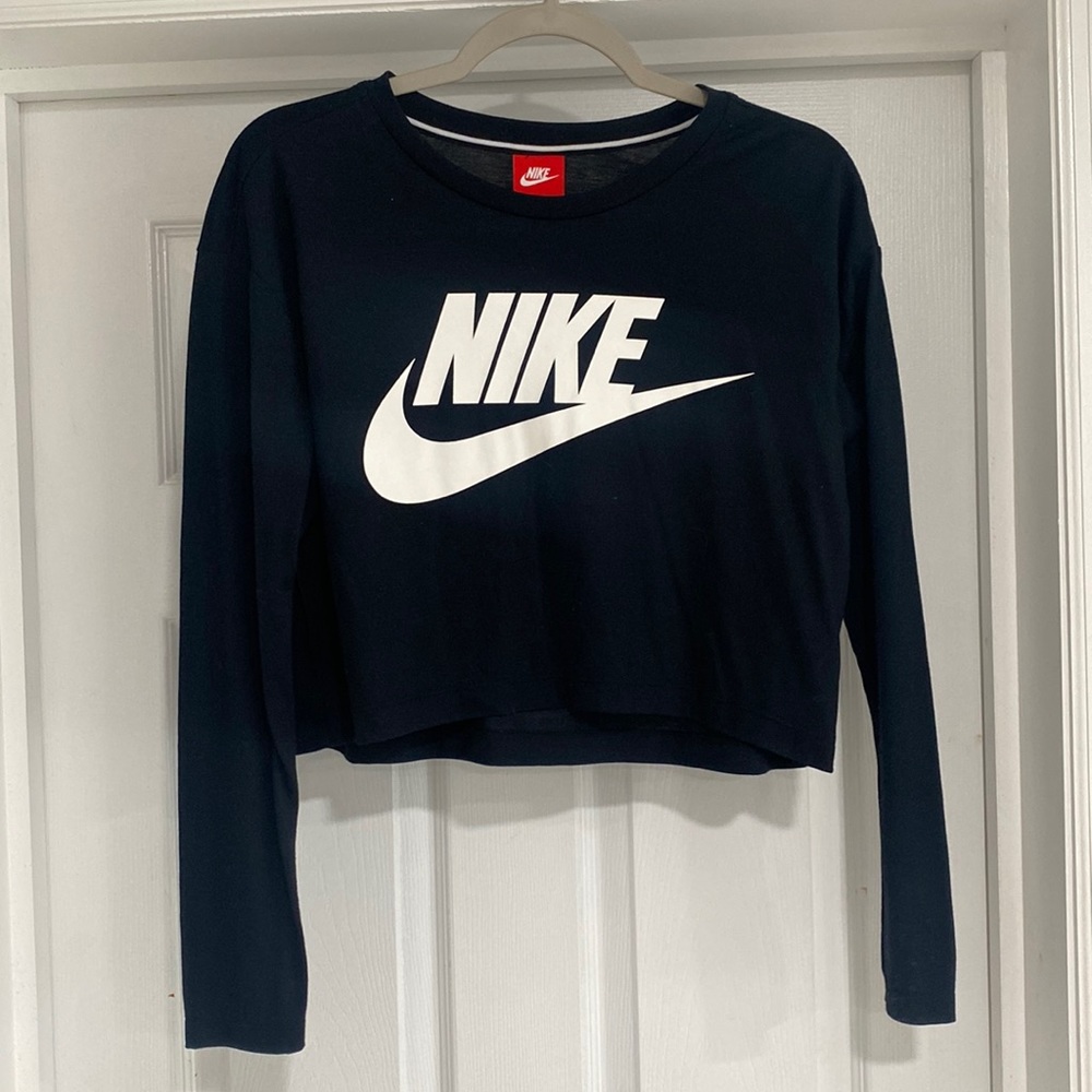Long sleeve Nike top